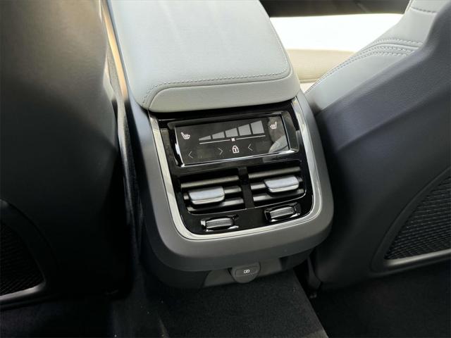 2024 Volvo V60 Cross Country B5 Ultimate