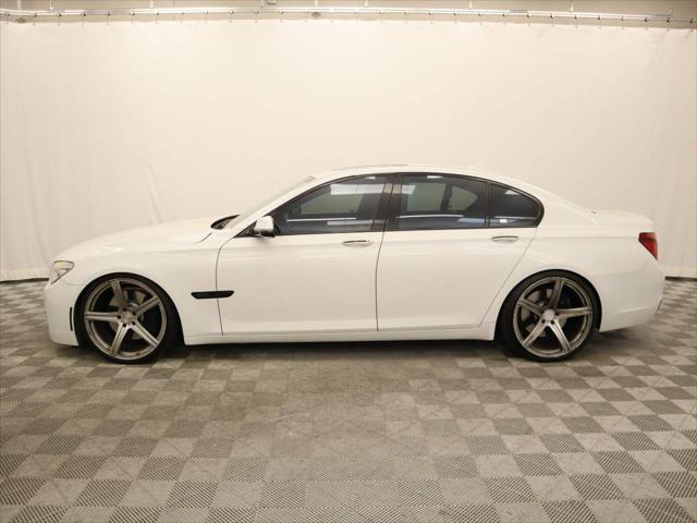 2013 BMW 750i 2013 BMW 750i