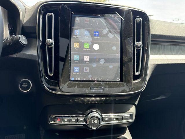 2024 Volvo XC40 B5 Plus Bright Theme