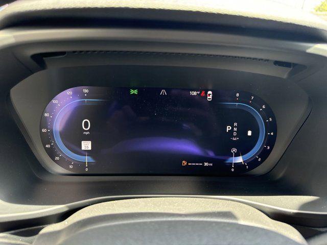 2024 Volvo XC40 B5 Plus Bright Theme