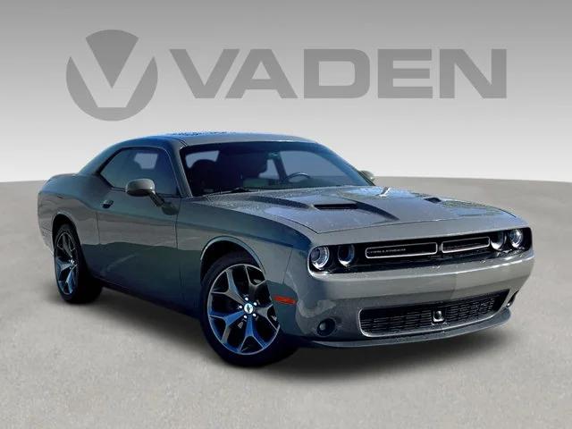 2017 Dodge Challenger SXT Plus