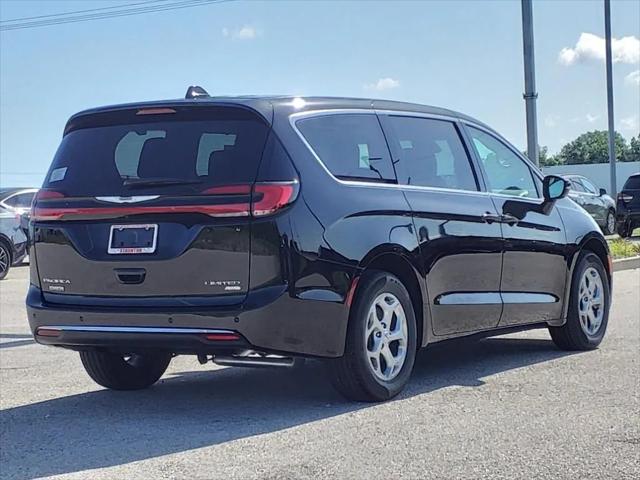 2024 Chrysler Pacifica PACIFICA LIMITED AWD