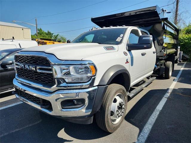 2024 RAM Ram 5500 Chassis Cab RAM 5500 TRADESMAN CHASSIS CREW CAB 4X4 84 CA