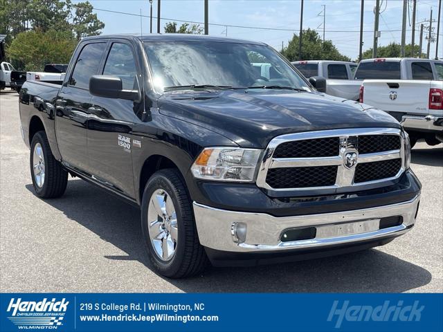 2024 RAM Ram 1500 Classic RAM 1500 CLASSIC TRADESMAN CREW CAB 4X4 57 BOX