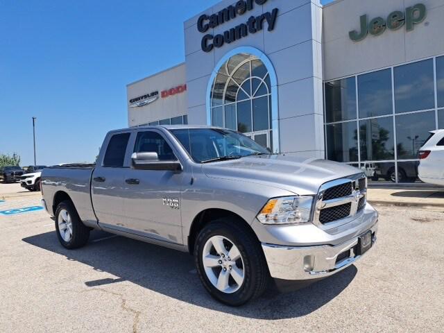 2024 RAM Ram 1500 Classic RAM 1500 CLASSIC TRADESMAN QUAD CAB 4X4 64 BOX