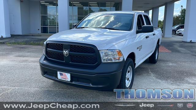 2024 RAM Ram 1500 Classic RAM 1500 CLASSIC TRADESMAN CREW CAB 4X4 57 BOX