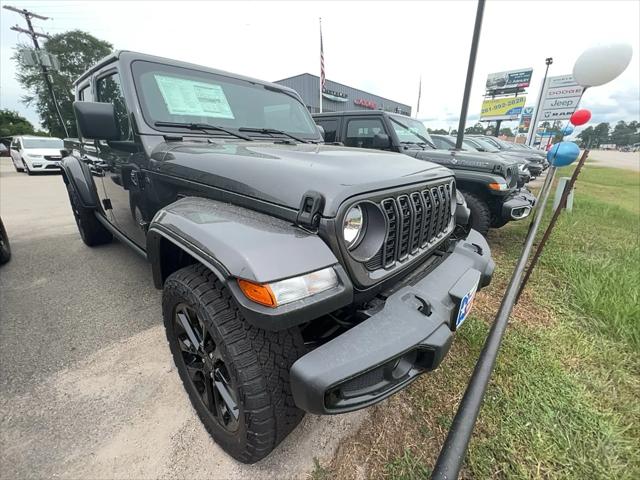 2024 Jeep Gladiator GLADIATOR NIGHTHAWK 4X4