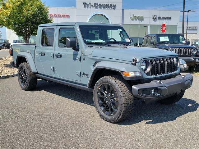 2024 Jeep Gladiator GLADIATOR NIGHTHAWK 4X4