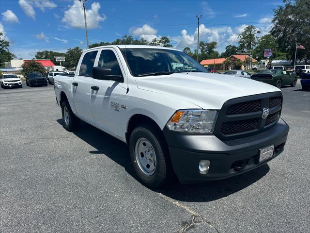 2024 RAM Ram 1500 Classic RAM 1500 CLASSIC TRADESMAN CREW CAB 4X4 57 BOX