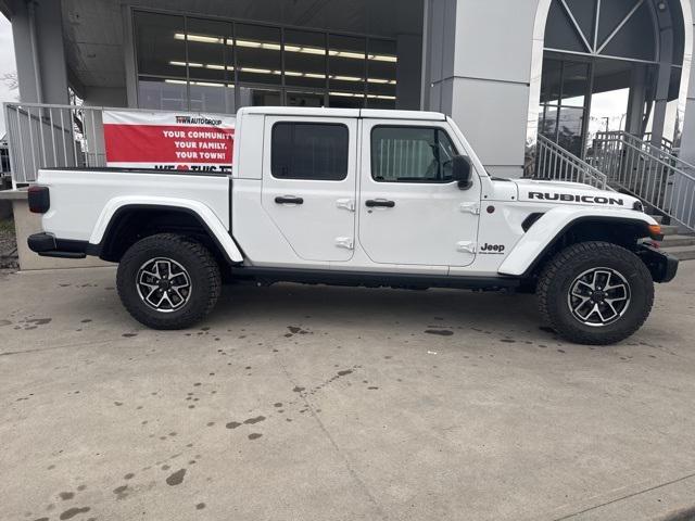 2024 Jeep Gladiator GLADIATOR RUBICON X 4X4