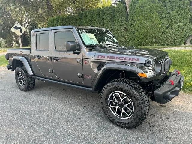 2024 Jeep Gladiator GLADIATOR RUBICON X 4X4