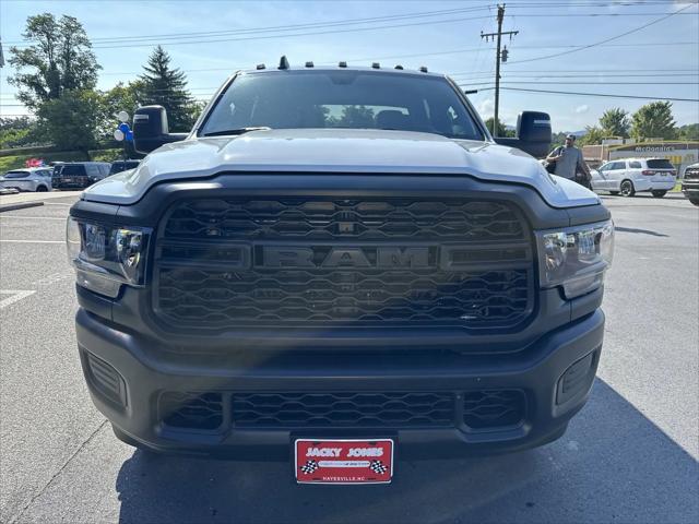 2024 RAM Ram 3500 Chassis Cab RAM 3500 TRADESMAN CREW CAB CHASSIS 4X4 60 CA