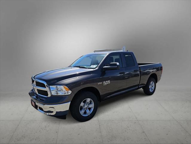 2024 RAM Ram 1500 Classic RAM 1500 CLASSIC TRADESMAN QUAD CAB 4X4 64 BOX