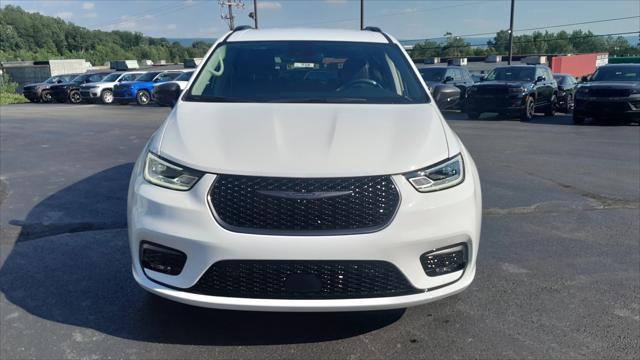 2024 Chrysler Pacifica PACIFICA TOURING L AWD