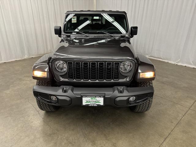 2024 Jeep Gladiator GLADIATOR NIGHTHAWK 4X4