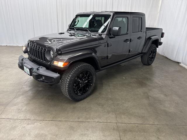 2024 Jeep Gladiator GLADIATOR NIGHTHAWK 4X4