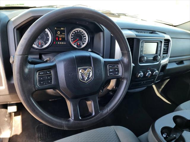 2017 RAM 1500 SLT Quad Cab 4x2 64 Box