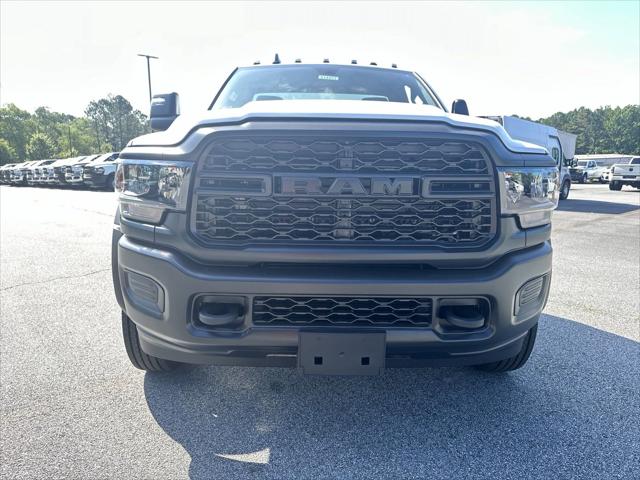 2024 RAM Ram 5500 Chassis Cab RAM 5500 TRADESMAN CHASSIS REGULAR CAB 4X4 84 CA