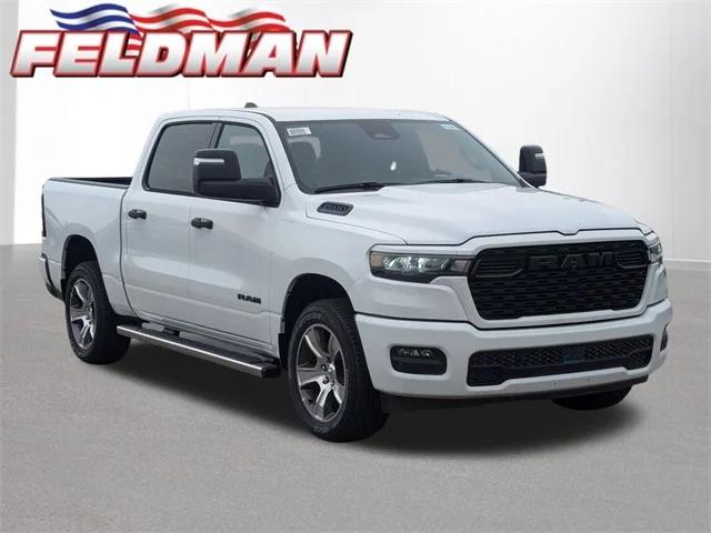 2025 RAM Ram 1500 RAM 1500 TRADESMAN CREW CAB 4X4 57 BOX