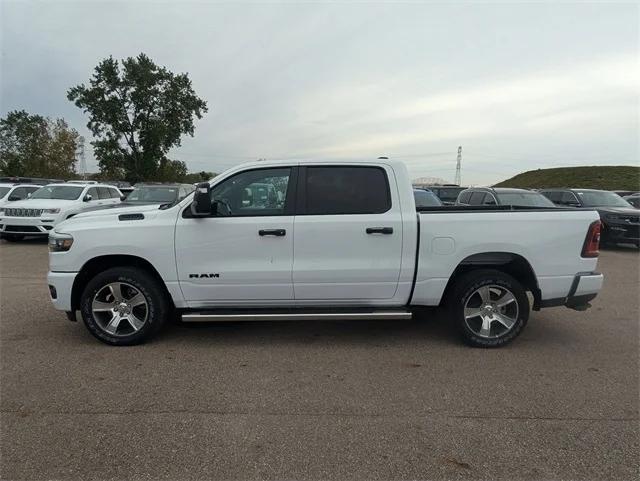 2025 RAM Ram 1500 RAM 1500 TRADESMAN CREW CAB 4X4 57 BOX