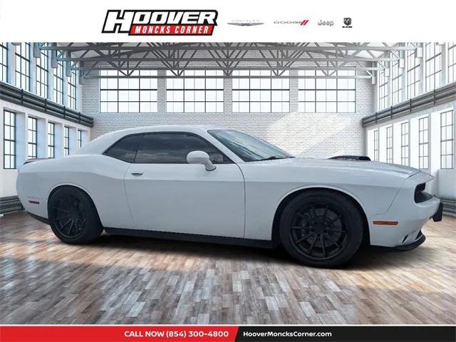 2016 Dodge Challenger 392 Hemi Scat Pack Shaker