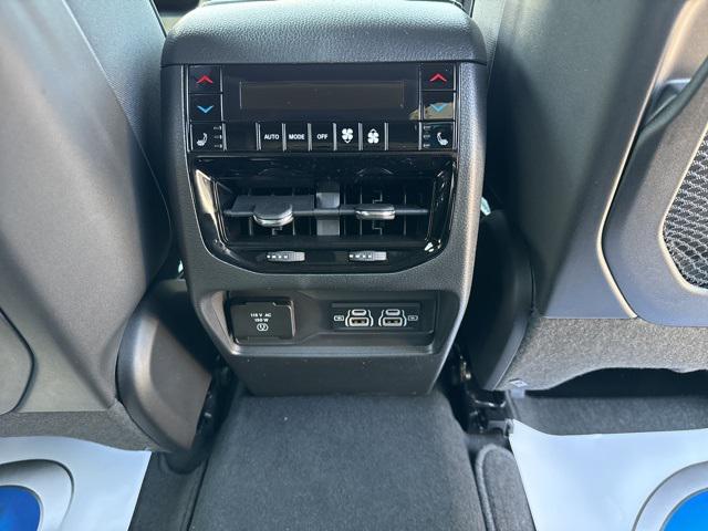 2024 Jeep Grand Cherokee Overland 4x4