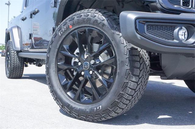 2024 Jeep Gladiator GLADIATOR NIGHTHAWK 4X4