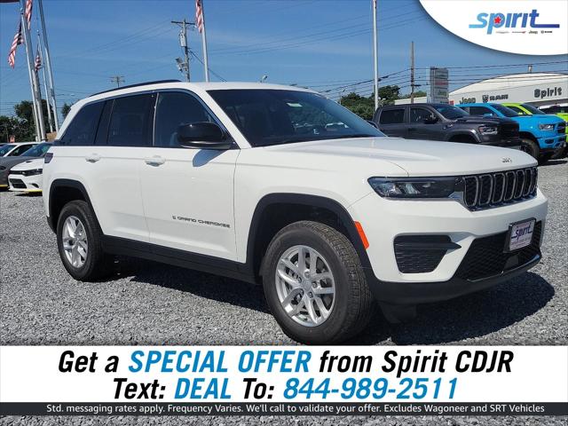 2024 Jeep Grand Cherokee GRAND CHEROKEE LAREDO X 4X4