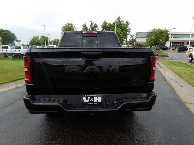 2025 RAM Ram 1500 RAM 1500 TRADESMAN CREW CAB 4X4 57 BOX