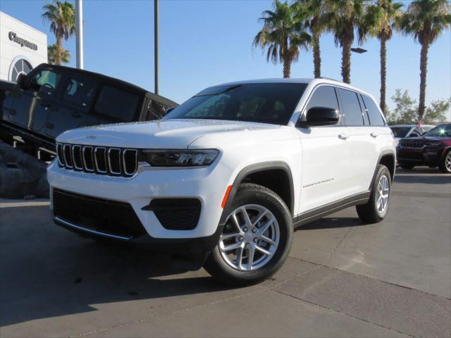 2024 Jeep Grand Cherokee GRAND CHEROKEE LAREDO X 4X4