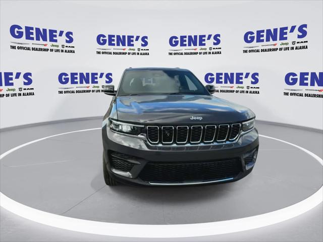 2024 Jeep Grand Cherokee GRAND CHEROKEE LAREDO 4X4