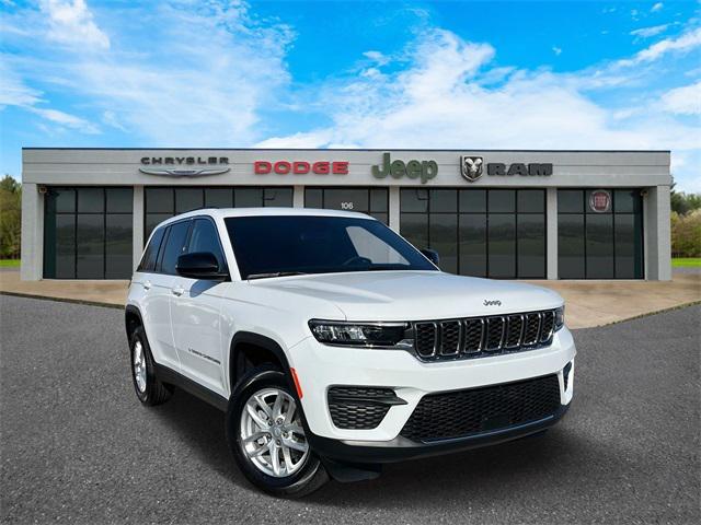 2024 Jeep Grand Cherokee GRAND CHEROKEE LAREDO X 4X4