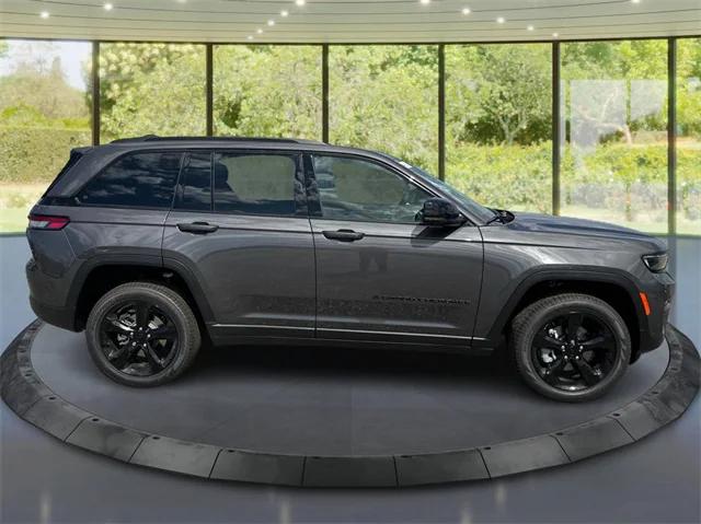 2024 Jeep Grand Cherokee GRAND CHEROKEE LIMITED 4X4