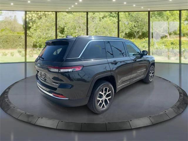 2024 Jeep Grand Cherokee GRAND CHEROKEE LIMITED 4X4