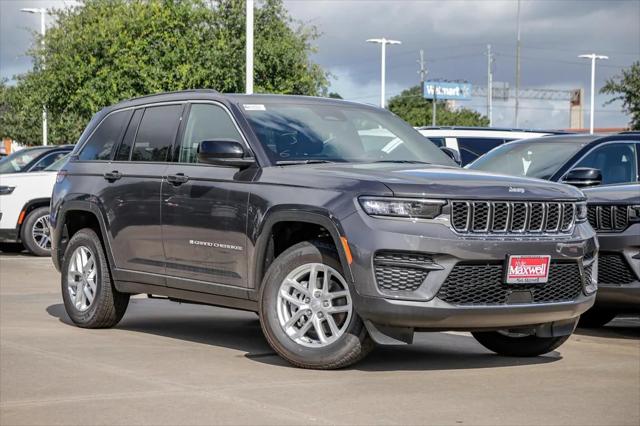 2024 Jeep Grand Cherokee GRAND CHEROKEE LAREDO X 4X4