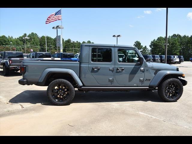 2024 Jeep Gladiator GLADIATOR NIGHTHAWK 4X4