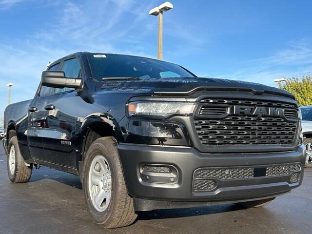 2025 RAM Ram 1500 RAM 1500 TRADESMAN QUAD CAB 4X2 64 BOX