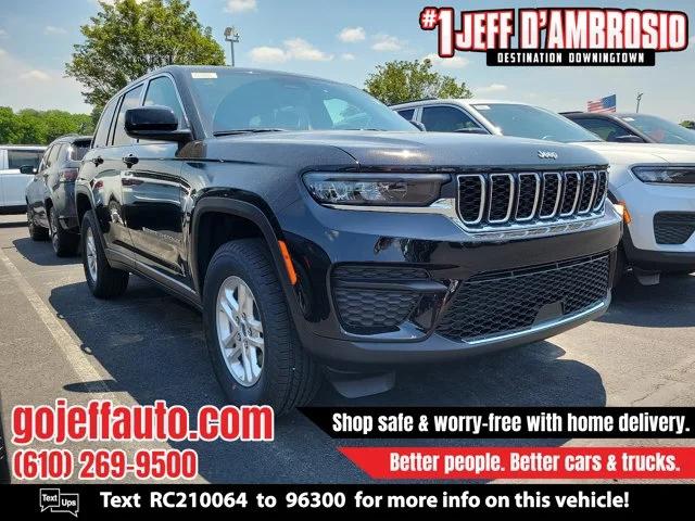 2024 Jeep Grand Cherokee GRAND CHEROKEE LAREDO 4X4