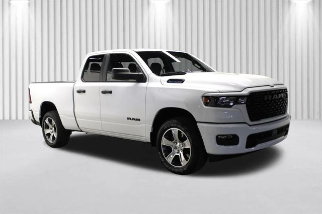 2025 RAM Ram 1500 RAM 1500 TRADESMAN QUAD CAB 4X4 64 BOX