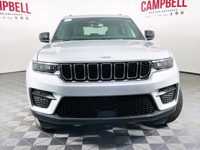 2024 Jeep Grand Cherokee GRAND CHEROKEE LAREDO X 4X4