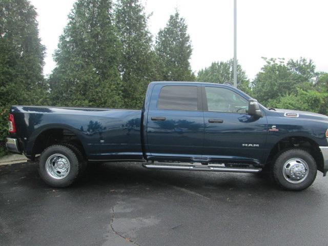 2024 RAM Ram 3500 RAM 3500 BIG HORN CREW CAB 4X4 8 BOX