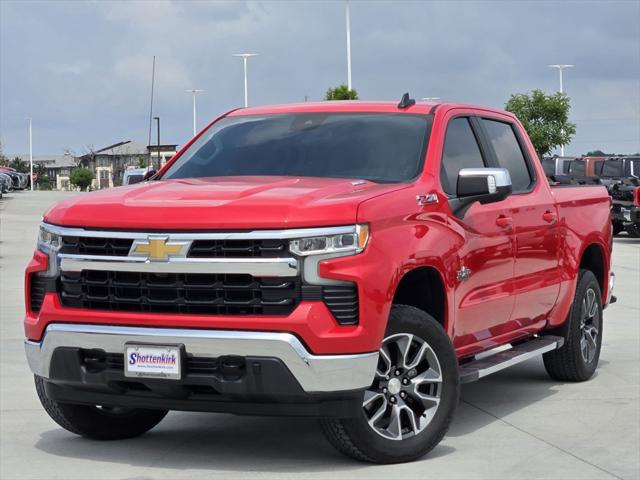 2022 Chevrolet Silverado 1500 4WD Crew Cab Standard Bed LT