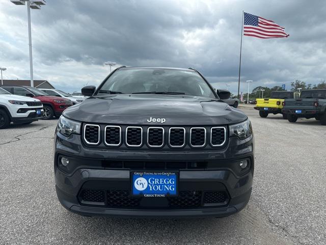 2024 Jeep Compass COMPASS LATITUDE LUX 4X4