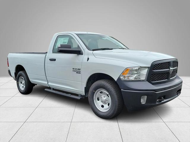 2023 RAM Ram 1500 Classic RAM 1500 CLASSIC TRADESMAN REGULAR CAB 4X4 8 BOX