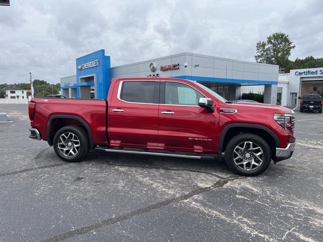 2022 GMC Sierra 1500 4WD Crew Cab Short Box SLT