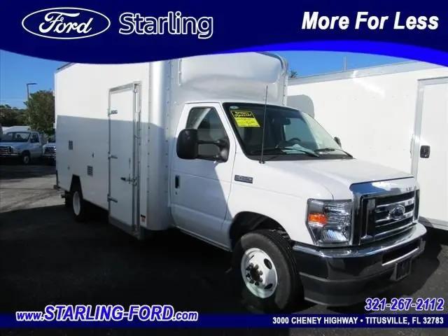 2024 Ford E-450 Cutaway Base