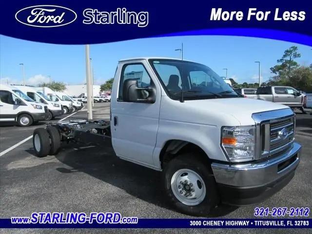 2024 Ford E-450 Cutaway Base