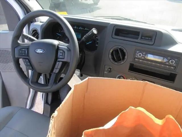 2024 Ford E-450 Cutaway Base