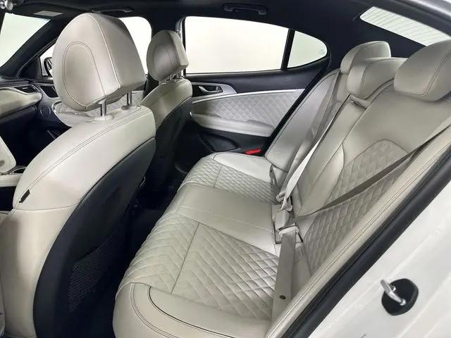 2023 Genesis G70 3.3T RWD