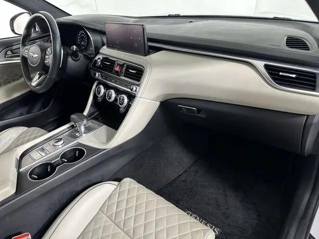 2023 Genesis G70 3.3T RWD